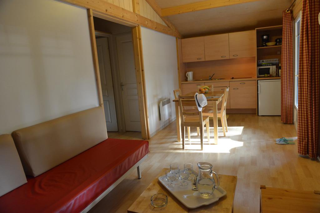 Camping Le Malazeou Wellness Sport Camping Ax-les-Thermes Exterior photo